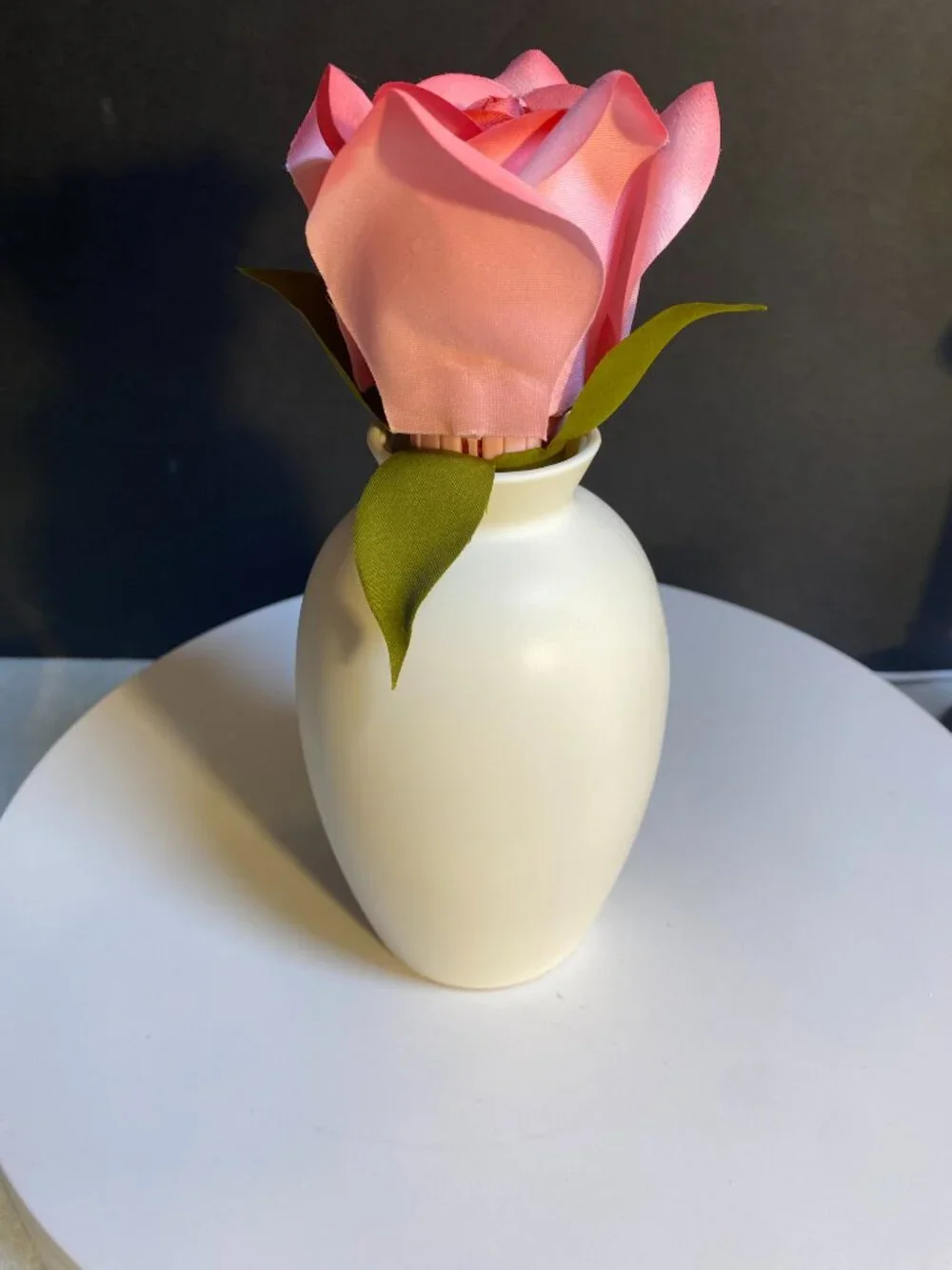 Hallmark Blooming Expressions Animated Pink Rose in Vase with Message & Box
